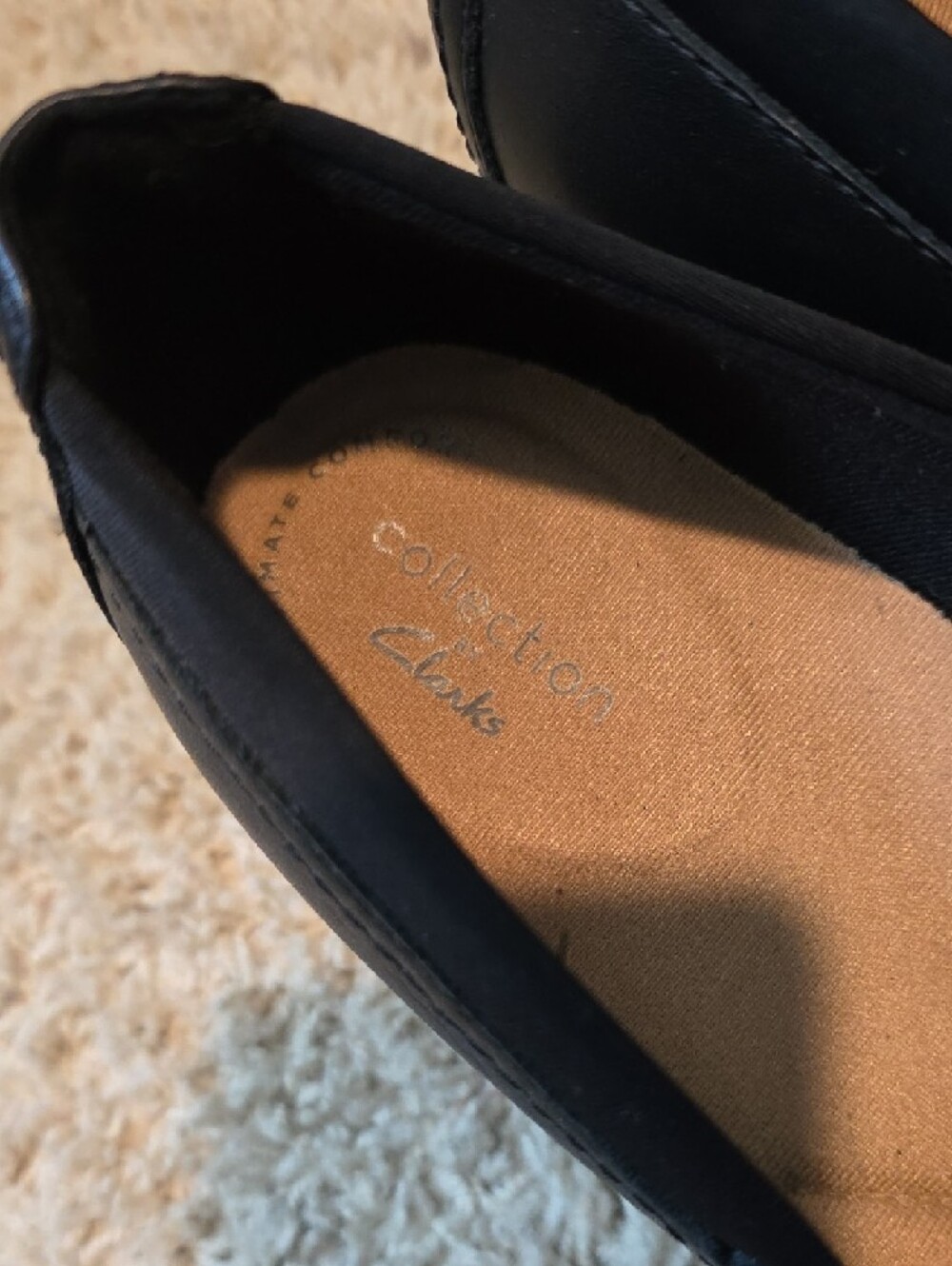 Clark's Collection Classic Black Slip-On Heel Loafers Size 11 - Picture 2 of 8